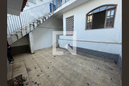 Casa à venda com 270m², 5 quartos e 2 vagas Casa à venda com 270m², 5 quartos e 2 vagasquintal