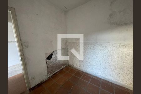 Casa à venda com 270m², 5 quartos e 2 vagas Casa à venda com 270m², 5 quartos e 2 vagasquarto 4