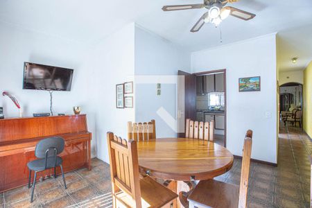 Casa à venda com 400m², 3 quartos e 3 vagasSala de almoço