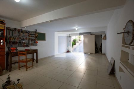 Casa à venda com 400m², 3 quartos e 3 vagasGaragem