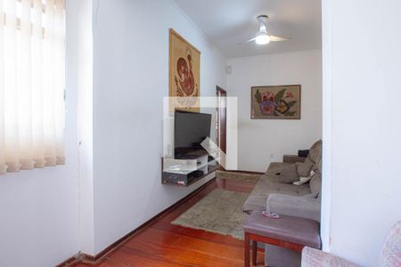 Casa à venda com 400m², 3 quartos e 3 vagasSala de TV Primeiro andar