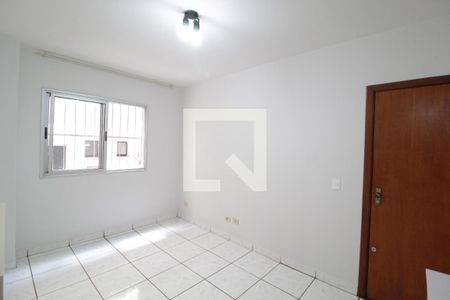 Sala de apartamento para alugar com 2 quartos, 56m² em Santa Mônica, Uberlândia