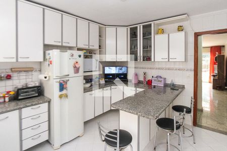 Casa à venda com 119m², 2 quartos e 2 vagasCozinha