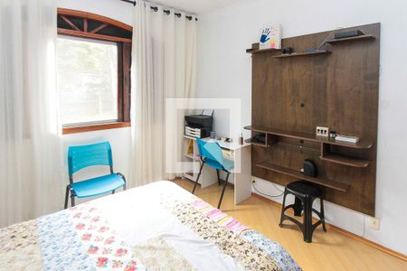 Casa à venda com 119m², 2 quartos e 2 vagasQuarto