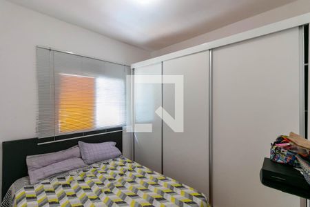 Quarto 2 de apartamento para alugar com 3 quartos, 80m² em Jardim América, Belo Horizonte