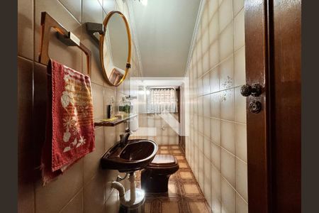 Casa à venda com 377m², 3 quartos e sem vaga Casa à venda com 377m², 3 quartos e sem vagaLavabo