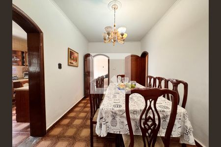 Casa à venda com 377m², 3 quartos e sem vaga Casa à venda com 377m², 3 quartos e sem vagaCopa 2