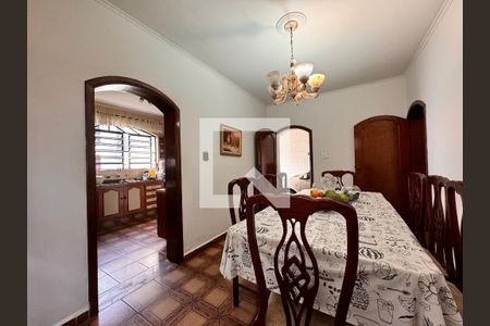 Casa à venda com 377m², 3 quartos e sem vaga Casa à venda com 377m², 3 quartos e sem vagaCopa 2