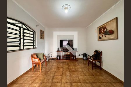 Casa à venda com 377m², 3 quartos e sem vaga Casa à venda com 377m², 3 quartos e sem vagaCopa