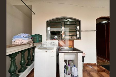 Casa à venda com 377m², 3 quartos e sem vaga Casa à venda com 377m², 3 quartos e sem vagaLavanderia