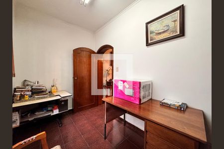 Casa à venda com 377m², 3 quartos e sem vaga Casa à venda com 377m², 3 quartos e sem vagaEscritório