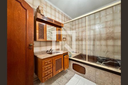 Casa à venda com 377m², 3 quartos e sem vaga Casa à venda com 377m², 3 quartos e sem vagaBanheiro da Suíte 2