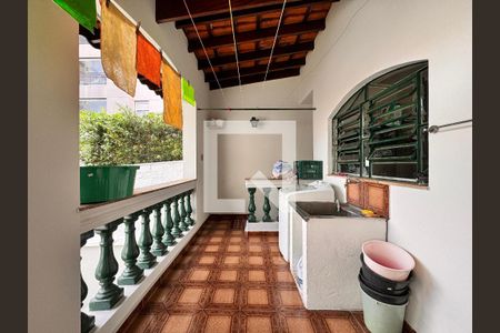 Casa à venda com 377m², 3 quartos e sem vaga Casa à venda com 377m², 3 quartos e sem vagaLavanderia