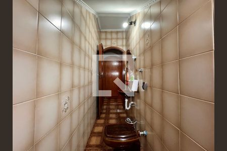 Casa à venda com 377m², 3 quartos e sem vaga Casa à venda com 377m², 3 quartos e sem vagaLavabo