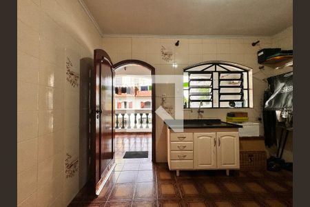 Casa à venda com 377m², 3 quartos e sem vaga Casa à venda com 377m², 3 quartos e sem vagaCozinha edícula