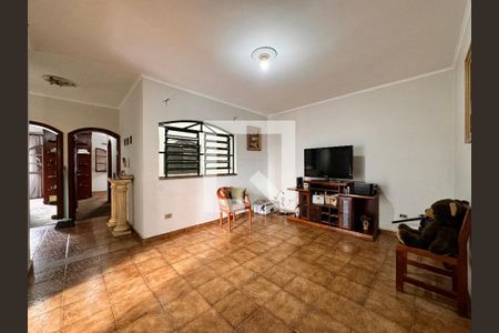 Casa à venda com 377m², 3 quartos e sem vaga Casa à venda com 377m², 3 quartos e sem vagaCopa