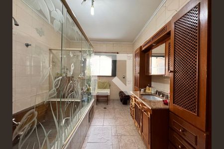 Casa à venda com 377m², 3 quartos e sem vaga Casa à venda com 377m², 3 quartos e sem vagaBanheiro da suíte 3