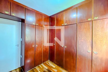 Quarto 1 de apartamento para alugar com 2 quartos, 63m² em Vila Claudia, São Paulo