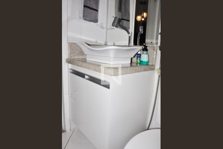 Apartamento à venda com 42m², 2 quartos e 1 vagaBanheiro Social