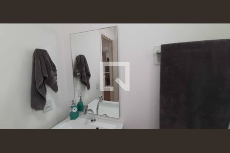 Apartamento à venda com 60m², 2 quartos e 1 vaga Apartamento à venda com 60m², 2 quartos e 1 vagaBanheiro Social