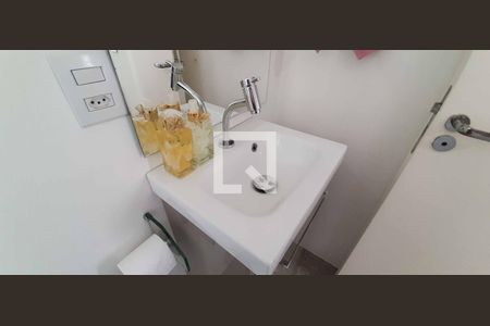 Apartamento à venda com 60m², 2 quartos e 1 vaga Apartamento à venda com 60m², 2 quartos e 1 vagaBanheiro da Suíte