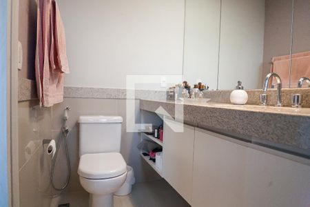 Apartamento à venda com 154m², 3 quartos e 3 vagasbanheiro suite1
