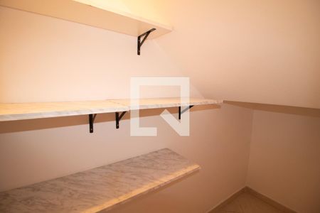 Casa de condomínio à venda com 95m², 2 quartos e 1 vaga Casa de condomínio à venda com 95m², 2 quartos e 1 vagaCloset