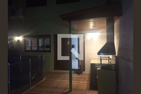 Casa à venda com 259m², 4 quartos e 4 vagas