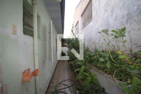 Casa à venda com 300m², 3 quartos e 2 vagasCorredor Externo