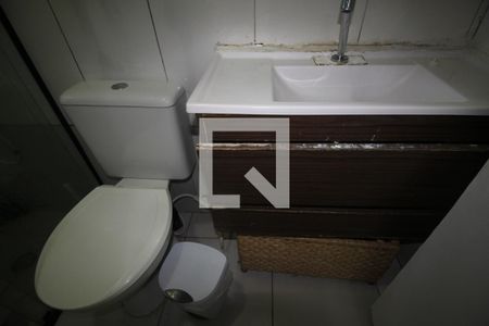 Casa à venda com 300m², 3 quartos e 2 vagasBanheiro da Suíte 2