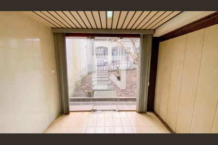 Casa à venda com 288m², 4 quartos e 2 vagasSala Deposito