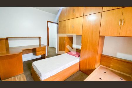 Casa à venda com 288m², 4 quartos e 2 vagasQuarto 2