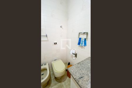 Casa à venda com 288m², 4 quartos e 2 vagasBanheiro da Suíte 1