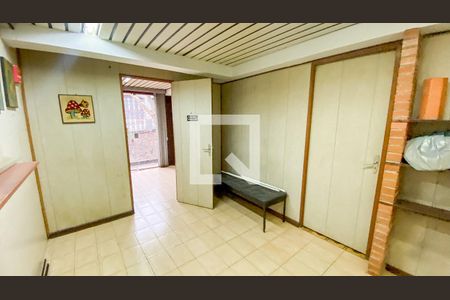 Casa à venda com 288m², 4 quartos e 2 vagasSala Deposito