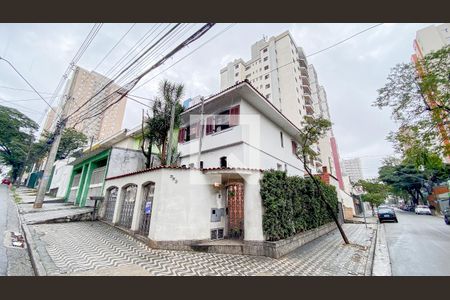 Casa à venda com 288m², 4 quartos e 2 vagasFachada