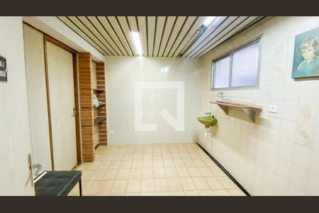 Casa à venda com 288m², 4 quartos e 2 vagasSala Deposito