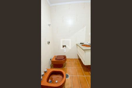 Casa à venda com 288m², 4 quartos e 2 vagasBanheiro