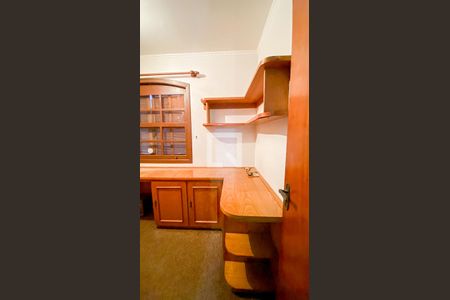 Casa à venda com 288m², 4 quartos e 2 vagasQuarto 1