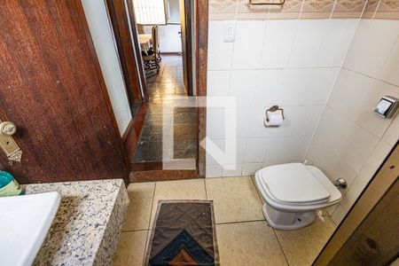 Casa à venda com 360m², 3 quartos e 2 vagasBanheiro