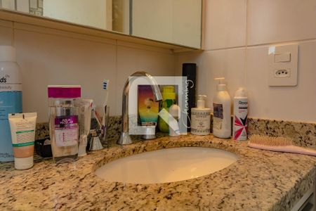 Apartamento à venda com 149m², 4 quartos e 3 vagas Apartamento à venda com 149m², 4 quartos e 3 vagasBanheiro 2