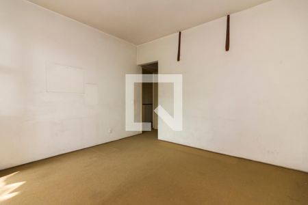 Casa à venda com 387m², 5 quartos e 3 vagasSuíte 2