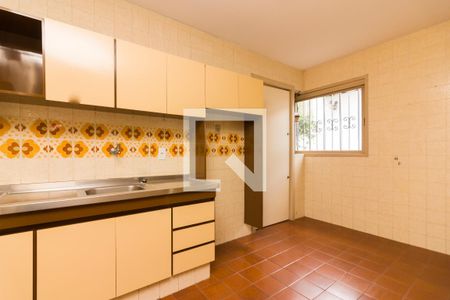 Casa à venda com 387m², 5 quartos e 3 vagasCozinha