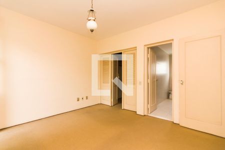 Casa à venda com 387m², 5 quartos e 3 vagasSuíte 1