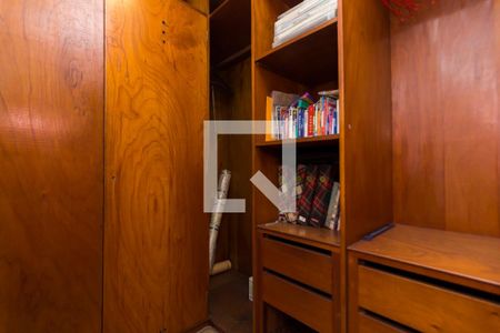 Casa à venda com 387m², 5 quartos e 3 vagasCloset da suíte 3