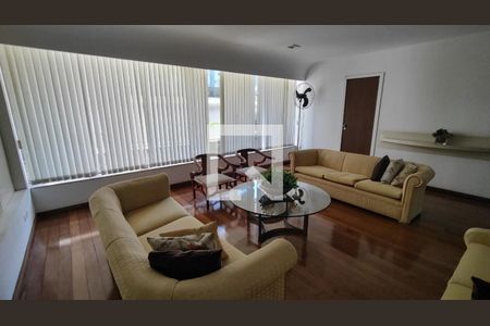 Apartamento à venda com 90m², 2 quartos e 1 vaga Apartamento à venda com 90m², 2 quartos e 1 vagaSala