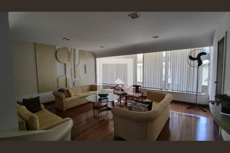Apartamento à venda com 90m², 2 quartos e 1 vaga Apartamento à venda com 90m², 2 quartos e 1 vagaSala