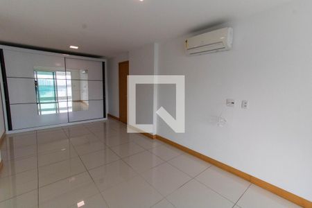 Apartamento à venda com 220m², 4 quartos e 2 vagasQuarto