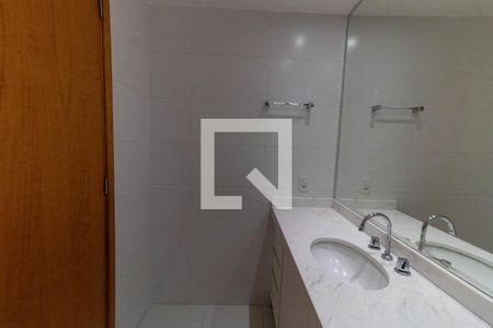 Apartamento à venda com 220m², 4 quartos e 2 vagasBanheiro Quarto
