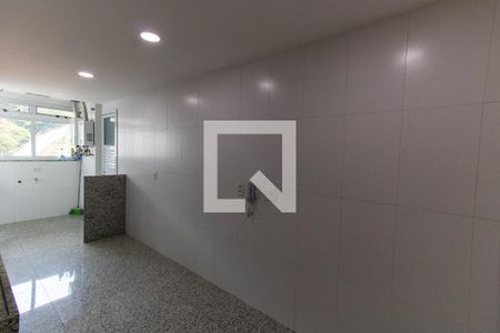 Apartamento à venda com 220m², 4 quartos e 2 vagasCozinha