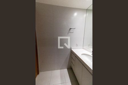 Apartamento à venda com 220m², 4 quartos e 2 vagasBanheiro social